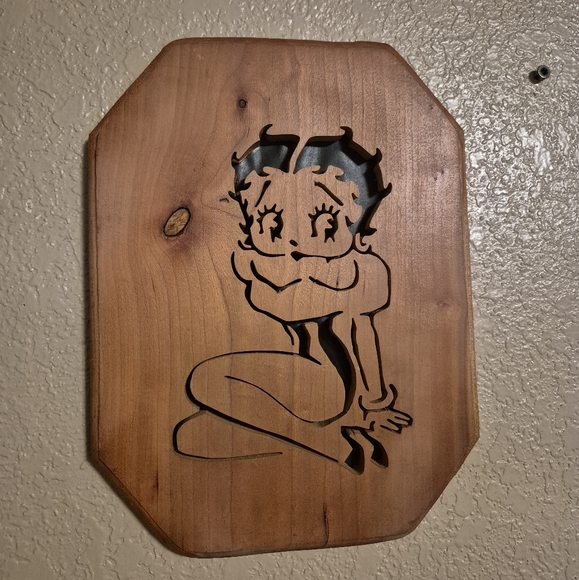 Betty Boop Scrollsaw Art Handmade - Picture 1 of 2